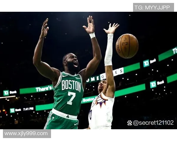 杰伦布朗如何在NBA赛场上展现个人魅力与团队精神的完美结合